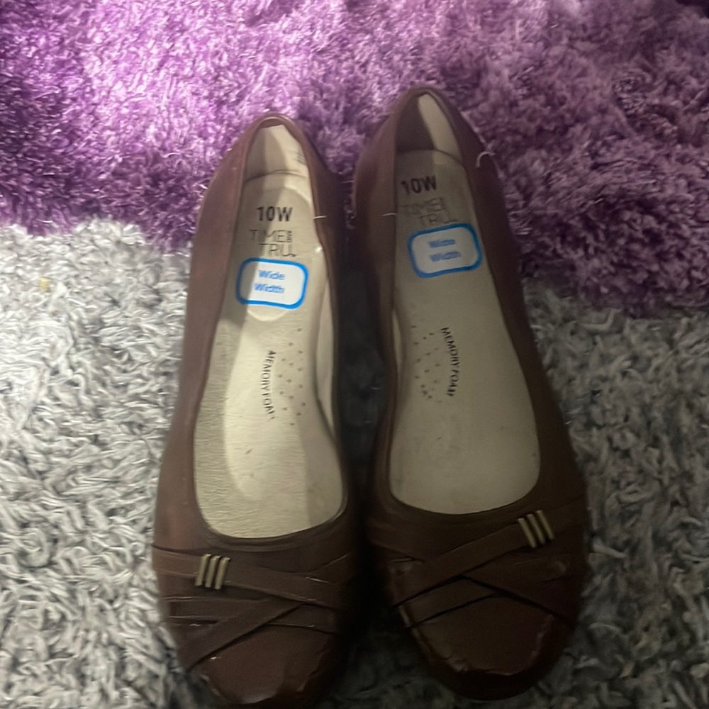New brown wide width flats, size 10